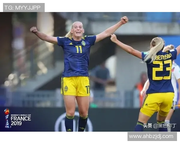 足球明星卡卡魅力无限男粉热情追随的背后故事