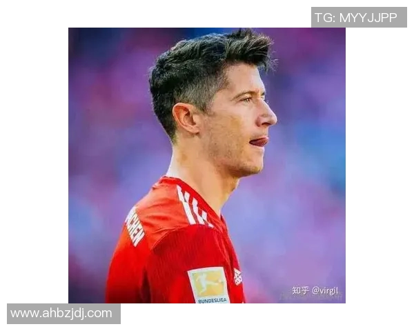 足球明星颜值大比拼时尚走秀盛典引领潮流风向标